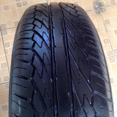 ล้ออะไหล่ JAZZ16 และล้อ Enkei 16 และ VIOS12ก้าน พร้อมยาง และยางเปอร์เซนต์ อีกหลายขนาด ด้านในครับ