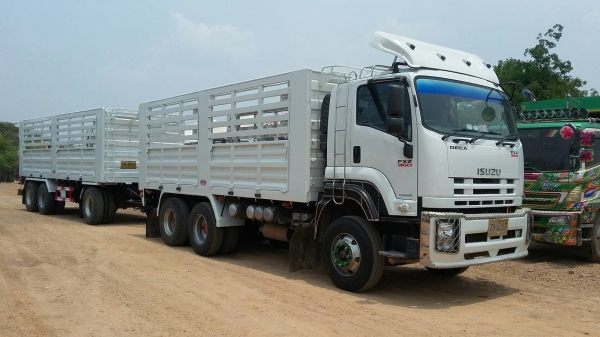 ขายรถพ่วงไม่ดัมพ์ ISUZU เครื่อง 360 แรง ปี 52 ลูก 3 เพลา ทะเบียนพร้อม