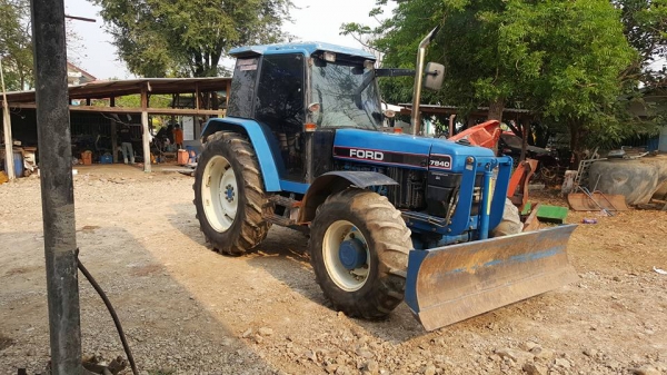 Ford Newholland 7840 เกียร์ธรรมดา คลัชแห้ง หางธรรมดา สภาพสวยครับ