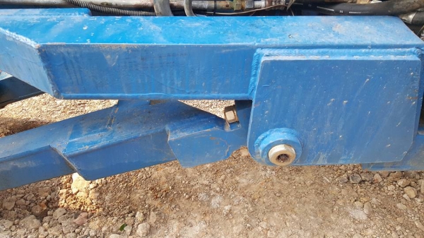 Ford Newholland 7840 เกียร์ธรรมดา คลัชแห้ง หางธรรมดา สภาพสวยครับ