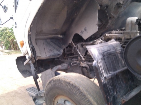 ขายด่วน NISSAN CW41  สองเพลาพื้นเรียบ คัชชีสวย เครื่อง290แรง ภาษีไม่ขาด รถพร้อมใช้งาน