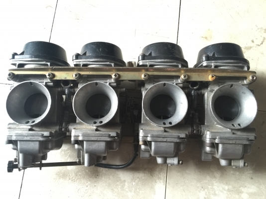 คาร์บู GSXR1100 ขายทำทุนครับ