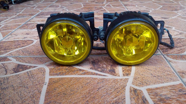 ไฟตัดหมอก RAYBRIG เลนส์เหลือง ทรงกลม ขนาดเลนส์ 4นิ้ว