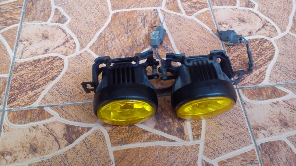 ไฟตัดหมอก RAYBRIG เลนส์เหลือง ทรงกลม ขนาดเลนส์ 4นิ้ว