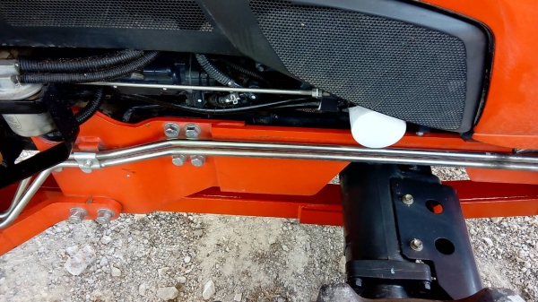 KUBOTA  L 4708 SP (4WD)  2 เพลา   สภาพใหม่สวยๆ   ชั่วโมงใช้   งานน้อย  สีเดิมทั้งคัน  พร้อมชุดใบมีดดันหน้า  ผาน4