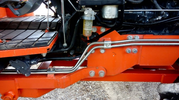 KUBOTA  L 4708 SP (4WD)  2 เพลา   สภาพใหม่สวยๆ   ชั่วโมงใช้   งานน้อย  สีเดิมทั้งคัน  พร้อมชุดใบมีดดันหน้า  ผาน4