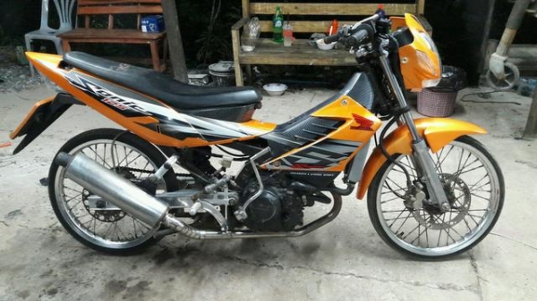 Sonic 125 ตัวเก่า อัพเป็นตัวใหม่ พร้อมขับ มีทะเบียนพร้อม.