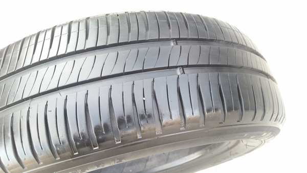 ขายยาง175/65/14 ปี 15/3เส้น+ปี13/1เส้น MICHERLIN XM2 4 เส้น