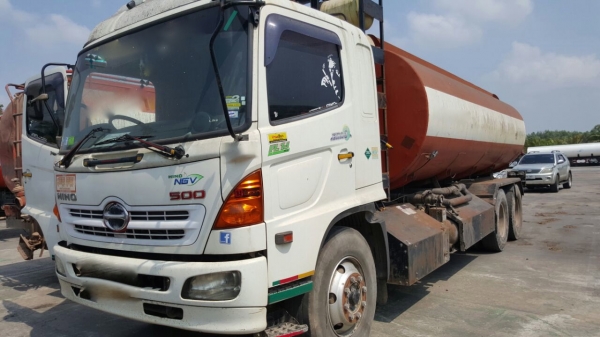 รถฮีโน่ 10 ล้อ FL1J 260 แรงม้า. ปี 53. ( ขาย หัว , คัชซี. ) , ( มีขาย 2 คัน. )      สนใจติดต่อ  081 - 6079515