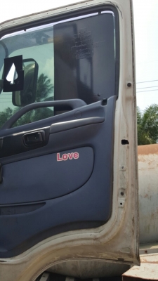 รถฮีโน่ 10 ล้อ FL1J 260 แรงม้า. ปี 53. ( ขาย หัว , คัชซี. ) , ( มีขาย 2 คัน. )      สนใจติดต่อ  081 - 6079515