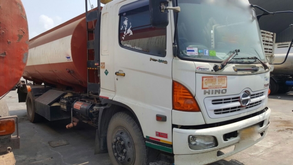 รถฮีโน่ 10 ล้อ FL1J 260 แรงม้า. ปี 53. ( ขาย หัว , คัชซี. ) , ( มีขาย 2 คัน. )      สนใจติดต่อ  081 - 6079515