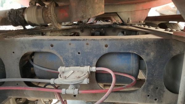 รถฮีโน่ 10 ล้อ FL1J 260 แรงม้า. ปี 53. ( ขาย หัว , คัชซี. ) , ( มีขาย 2 คัน. )      สนใจติดต่อ  081 - 6079515