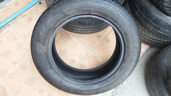 ขายยางป้ายแดง185/60/15 ปี 5015 BRIDGESTONE EP150 4 เส้น