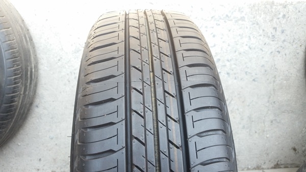 ขายยางป้ายแดง185/60/15 ปี 5015 BRIDGESTONE EP150 4 เส้น
