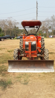 ขายรถไถคูโบต้าL4708 พร้อมใบมีดดันดิน กับ ผานพรวน