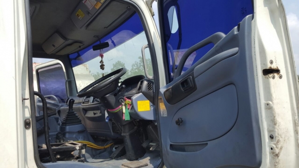 รถฮีโน่ 10 ล้อ FL1J 260 แรงม้า. ปี 53. ( ขาย หัว , คัชซี. ) , ( มีขาย 2 คัน. )      สนใจติดต่อ  081 - 6079515