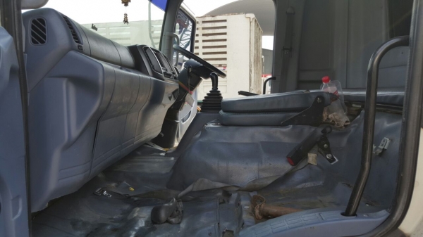 รถฮีโน่ 10 ล้อ FL1J 260 แรงม้า. ปี 53. ( ขาย หัว , คัชซี. ) , ( มีขาย 2 คัน. )      สนใจติดต่อ  081 - 6079515