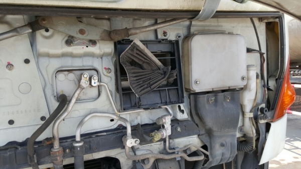 รถฮีโน่ 10 ล้อ FL1J 260 แรงม้า. ปี 53. ( ขาย หัว , คัชซี. ) , ( มีขาย 2 คัน. )      สนใจติดต่อ  081 - 6079515