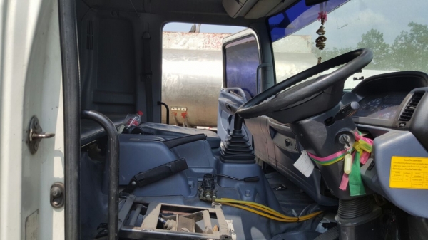 รถฮีโน่ 10 ล้อ FL1J 260 แรงม้า. ปี 53. ( ขาย หัว , คัชซี. ) , ( มีขาย 2 คัน. )      สนใจติดต่อ  081 - 6079515