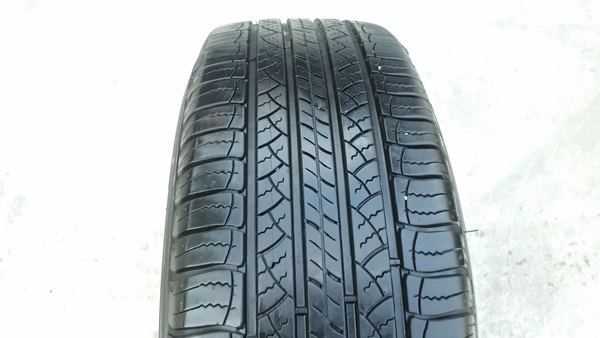 ขายยาง225/65/17 ปี 0815 MICHERLIN LATITUDE 4 เส้น