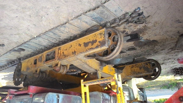 รถเกี่ยวข้าวเกษตรพัฒนาสภาพดีพร้อมใช้งาน