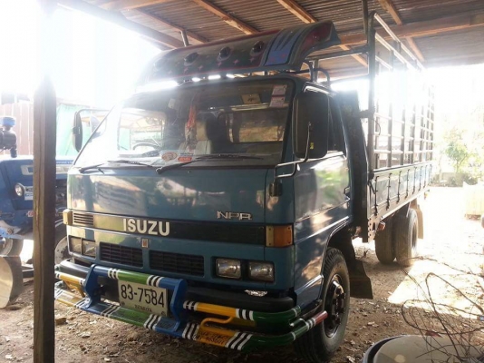 ขายรถ6ล้อ NPR115แรง สั่งลุยแท้ เครื่องดี แคชซีสวย เฟืองท้ายใหญ่ รถสวยพร้อมใช้งาน เอกสารพร้อมโอน สนใจโทร 090-8588220คุณนะ 093-3258446คุณบิว หรือเข้าดูสินค้าอื่นๆได้ที่ www.truck.in.th/498 หรือเพจFacebook ณรงค์ ซื้อขายรถมือสอง (เว็บไซต์ส่วนตัว) หรือFacebook