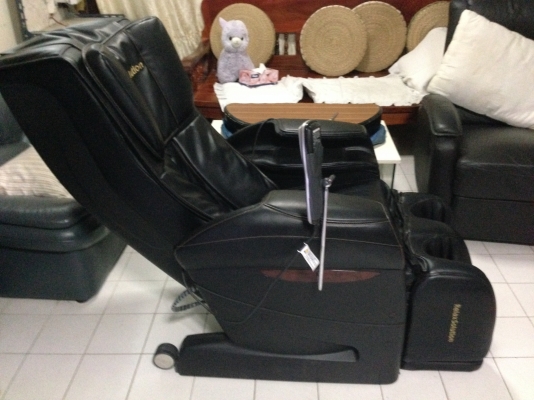 เก้าอี้นวด ตัว top ยี่ห้อ FUJIIRYOKI