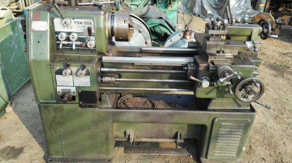 ** ขายแล้วครับ!! ** เครื่องกลึงต้าชิง TSW-55A ขนาด 4 ฟุต 3 เพลาเบรคเกียร์บล็อค ไฟ380V. ซื้อไปเสียบไฟใช้เลยอุปกรณ์ครบจ้อดจัดให้แล้ว!!