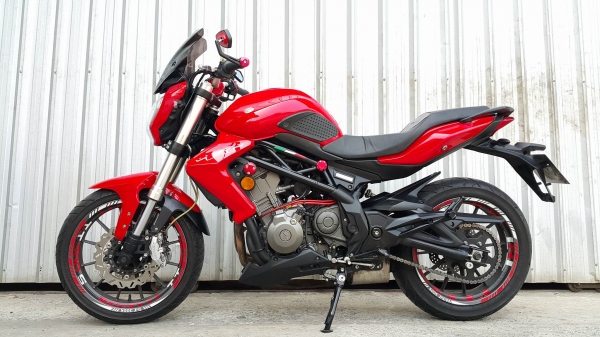 TNT300 2015 วิ่งน้อย แต่งจัดเต็ม สวยมากๆ ต่อรองได้ครับ