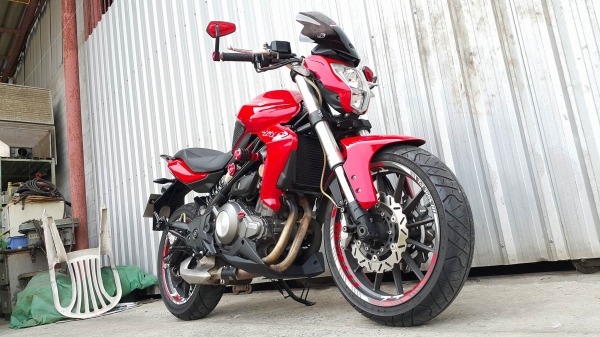 TNT300 2015 วิ่งน้อย แต่งจัดเต็ม สวยมากๆ ต่อรองได้ครับ