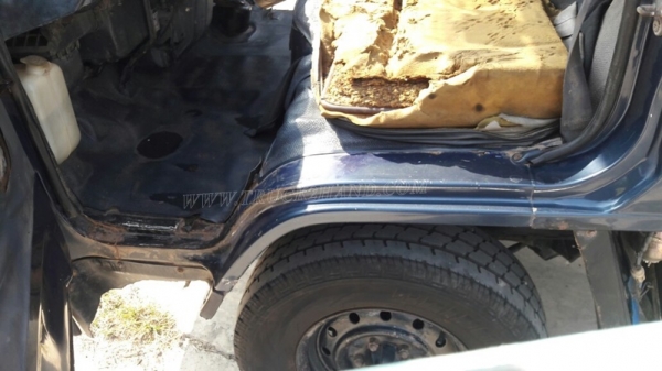 รถ 4 ล้อ ใหญ่ ยี่ห้อ TOYOTA HIACE