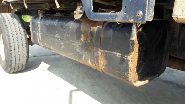 รถ 4 ล้อ ใหญ่ ยี่ห้อ TOYOTA HIACE