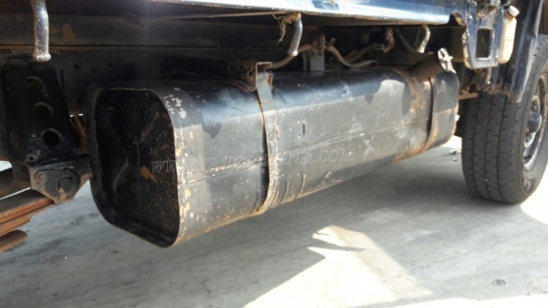 รถ 4 ล้อ ใหญ่ ยี่ห้อ TOYOTA HIACE