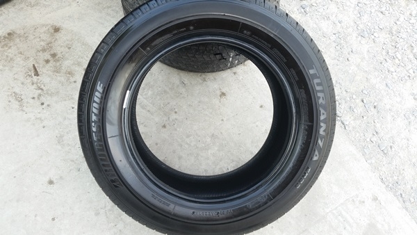 ขายยาง215/60/16 ปี 14 BEIDGESTONE ER33  4 เส้น