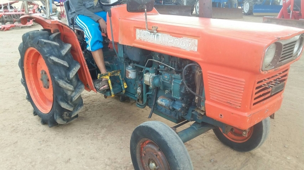 ขายคูโบต้าL2200ราคา38000บาทเตาเปล่ว พร้อมใช้งานสายๆครับสนใจ โทร0813655997 อำพร พาเจริญ ต วังบัว อ คลองขลุง จ กำแพงเพชร