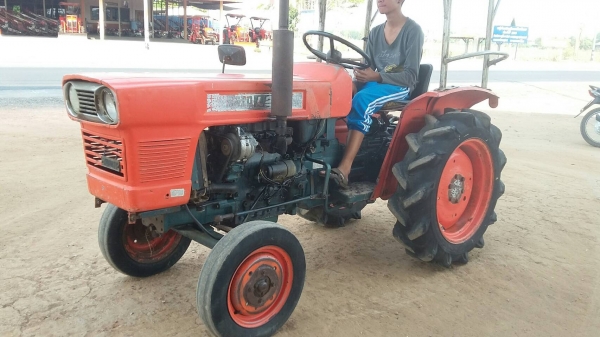 ขายคูโบต้าL2200ราคา38000บาทเตาเปล่ว พร้อมใช้งานสายๆครับสนใจ โทร0813655997 อำพร พาเจริญ ต วังบัว อ คลองขลุง จ กำแพงเพชร