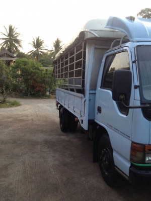 รถบรรทุก Izuzu NKR 4.3 Daesel