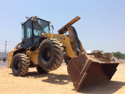 ขายรถตักล้อยาง CAT 910H ปี 2011 รถนอกนำเข้า สภาพสวยพร้อมใช้งาน มีVDOการทำงานครับ