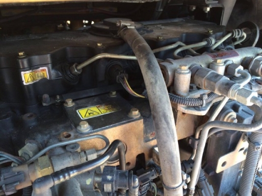 ขายรถตักล้อยาง CAT 910H ปี 2011 รถนอกนำเข้า สภาพสวยพร้อมใช้งาน มีVDOการทำงานครับ