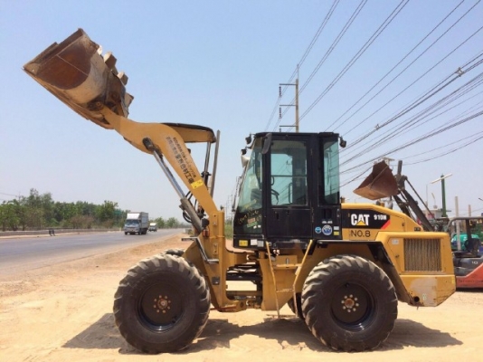 ขายรถตักล้อยาง CAT 910H ปี 2011 รถนอกนำเข้า สภาพสวยพร้อมใช้งาน มีVDOการทำงานครับ