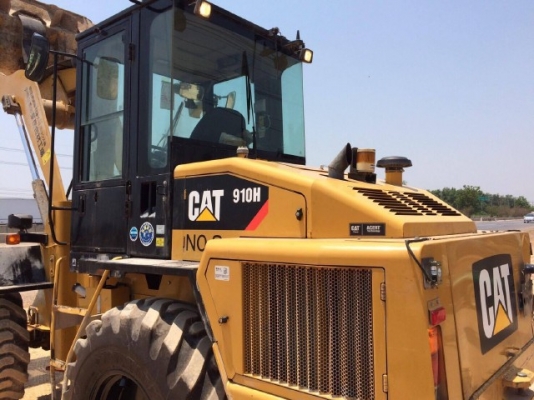 ขายรถตักล้อยาง CAT 910H ปี 2011 รถนอกนำเข้า สภาพสวยพร้อมใช้งาน มีVDOการทำงานครับ
