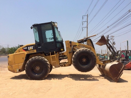 ขายรถตักล้อยาง CAT 910H ปี 2011 รถนอกนำเข้า สภาพสวยพร้อมใช้งาน มีVDOการทำงานครับ