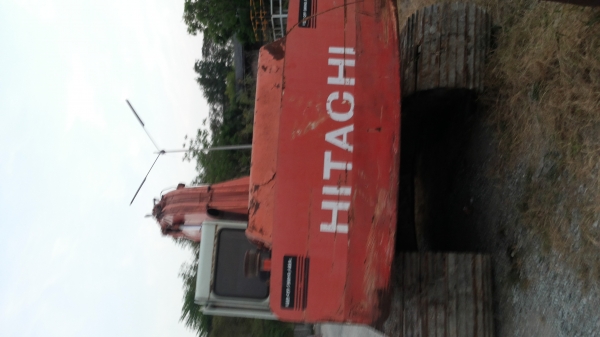 ขายรถแม็คโคร hitachi ex200-1 และ รถขุดหน้าตักหลัง cat 428 b เหมา2คันครับ