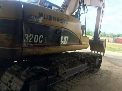 ขาย CAT 320 C ญี่ปุ่น สภาพสวยพร้อมใช้ ราคาต่อรองได้ ติดต่อได้ที่คุณ อ๊อฟ พิจิตร 086-737-9991