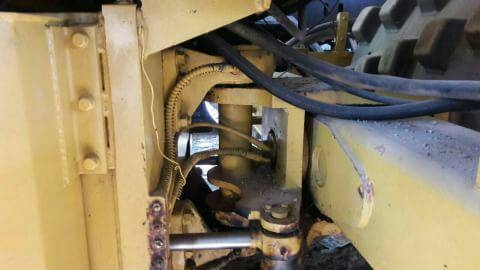 ขายรถบด SAKAI SV500TF เปลือกเดียว สองเพลา สภาพสวยพร้อมใช้ ติดต่อ คุณอ๊อฟ พิจิตร 086-737-9991 ขายรถบด SAKAI SV500TF เปลือกเดียว สองเพลา สภาพสวยพร้อมใช้ ติดต่อ คุณอ๊อฟ พิจิตร 086-737-9991