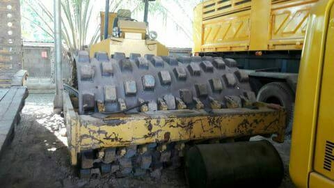 ขายรถบด SAKAI SV500TF เปลือกเดียว สองเพลา สภาพสวยพร้อมใช้ ติดต่อ คุณอ๊อฟ พิจิตร 086-737-9991 ขายรถบด SAKAI SV500TF เปลือกเดียว สองเพลา สภาพสวยพร้อมใช้ ติดต่อ คุณอ๊อฟ พิจิตร 086-737-9991