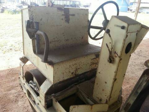 ขายรถบดเบรคดาว INGERSOLLAND 3.5 ตัน สภาพสวยพร้อมใช้ ติดต่อได้ที่คุณ อ๊อฟ พิจิตร 086-737-9991 ขายรถบดเบรคดาว INGERSOLLAND 3.5 ตัน สภาพสวยพร้อมใช้ ติดต่อได้ที่คุณ อ๊อฟ พิจิตร 086-737-9991