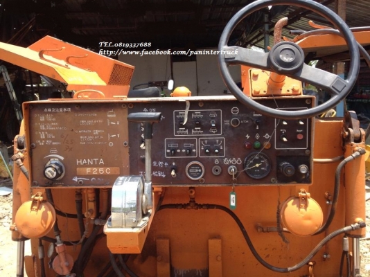 FROM JAPAN รถปูยาง ASPHALT FINISHER HANTA-F25C แทรคเหล็กก็อปยาง/ปูยางได้กว้างถึง 2.50 เมตร ราคาเพียง 195,000 บาท สนใจติดต่อ 0819337688