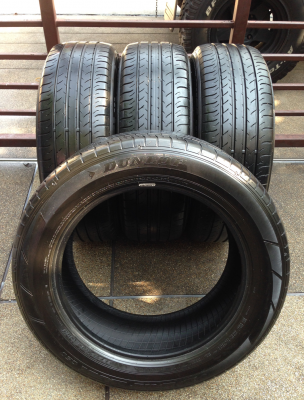 ยาง Dunlop 225 60 18 กลางปี13 ดอกเต็ม ไม่มีปะ ใช้ยาว ราคาไม่แพง