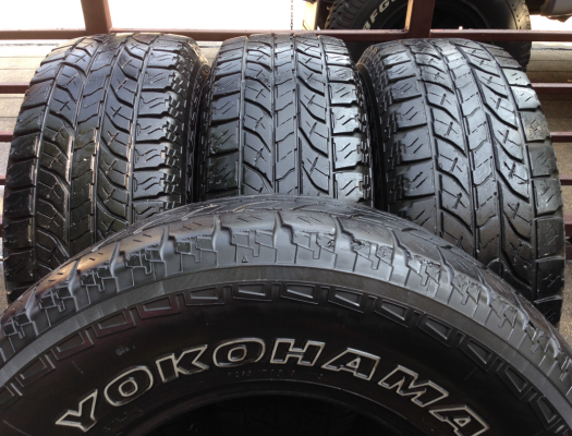 ยาง All Yokohama 265 70 16 กลางปี13 ดอกเยอะพร้อมใช้งาน ราคาไม่แพง